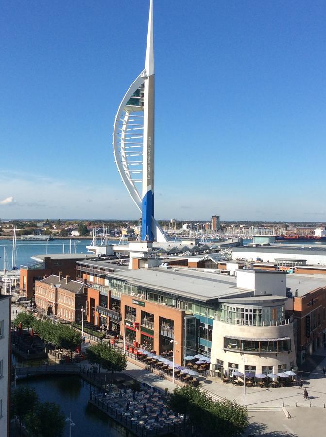 Gunwharf Quays Harbour Apartments Portsmouth Dış mekan fotoğraf